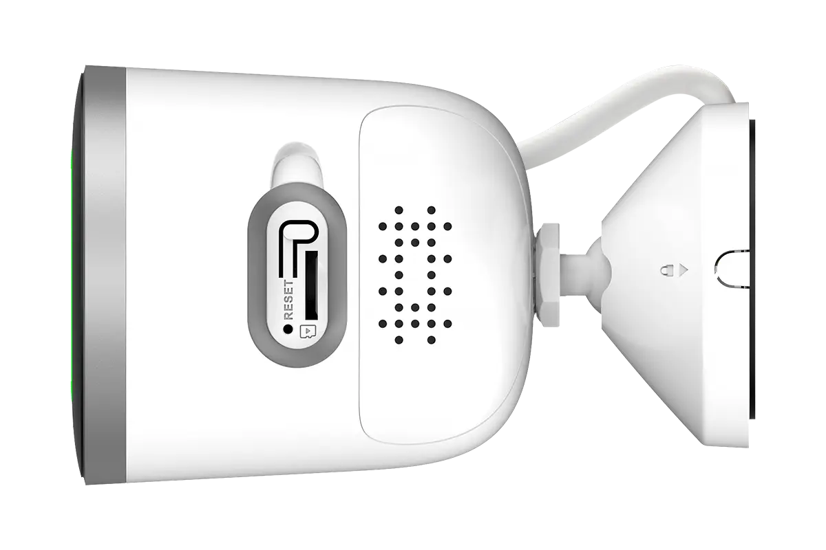 Lorex 4K Spotlight Indoor/Outdoor Wi-Fi 6 Security Camera with Smart Security Lighting - 2 Pack