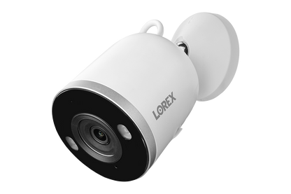 Lorex 2K Spotlight Indoor/Outdoor Wi-Fi Security Camera (32GB) - Open Box