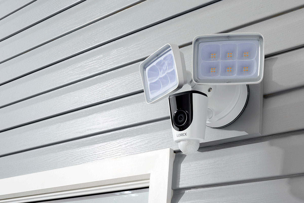 Lorex Floodlight Security Camera - Thumbnail 5