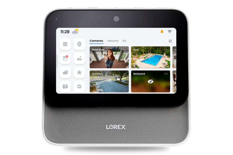 Lorex Smart Home Security Center with Two 2K Battery Operated-Cameras, Range Extender and Solar Panels