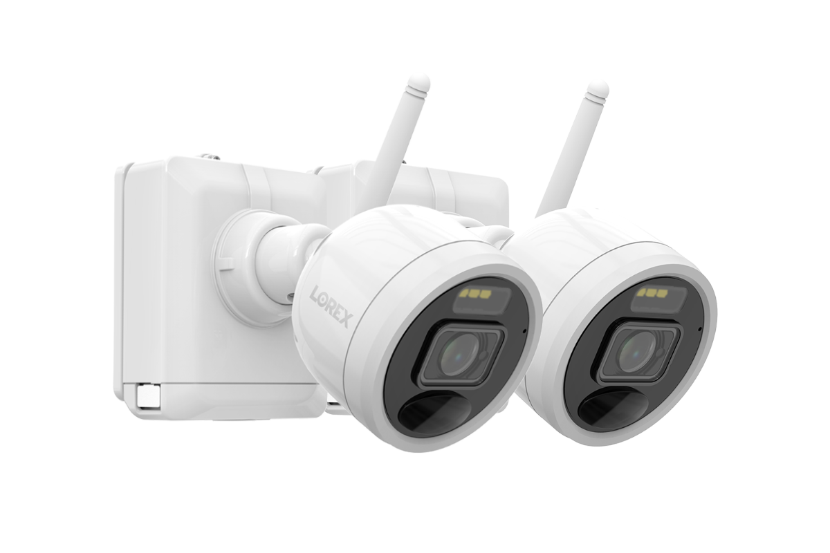 Lorex 2K Spotlight Outdoor Battery Security Camera (Two-Pack) - Open Box