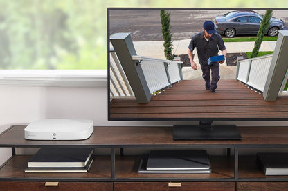 Lorex Fusion 4K 8-Channel 2TB Wired NVR System with Six 4K IP Cameras + 2K Indoor Wi-Fi Security Camera and Wi-Fi Floodlight Camera - Lorex Corporation