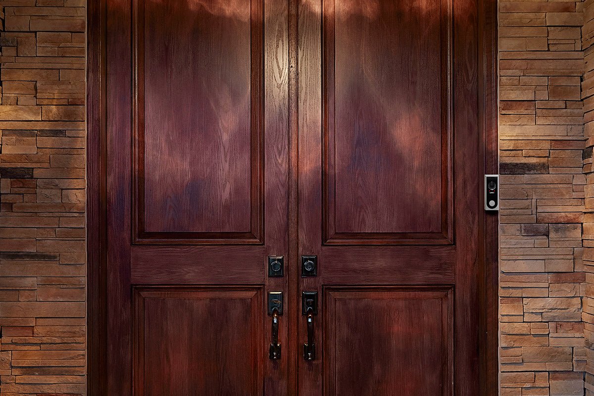 Lorex Smart Home Security Center with HD Video Doorbell - Lorex Corporation